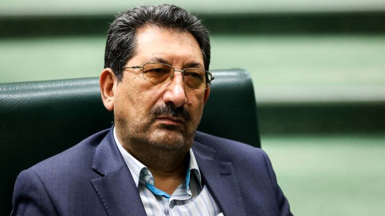دولت سهام خودروسازان را واگذار می‌کند