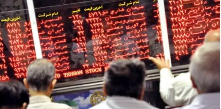 شاخص بورس یکشنبه 77 هزار واحد افت کرد
