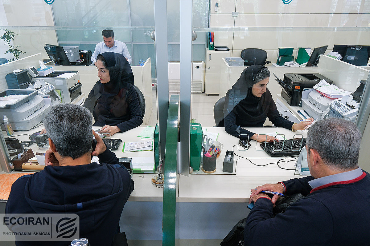 دریافت حقوق تیر بازنشستگان لشکری به مشکل خورد