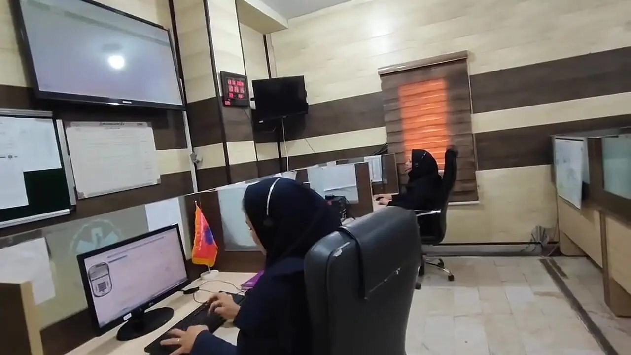 نجات مادر و تولد دوقلوها با اقدام سریع اورژانس / در کرمان اتقاق افتاد+ فیلم