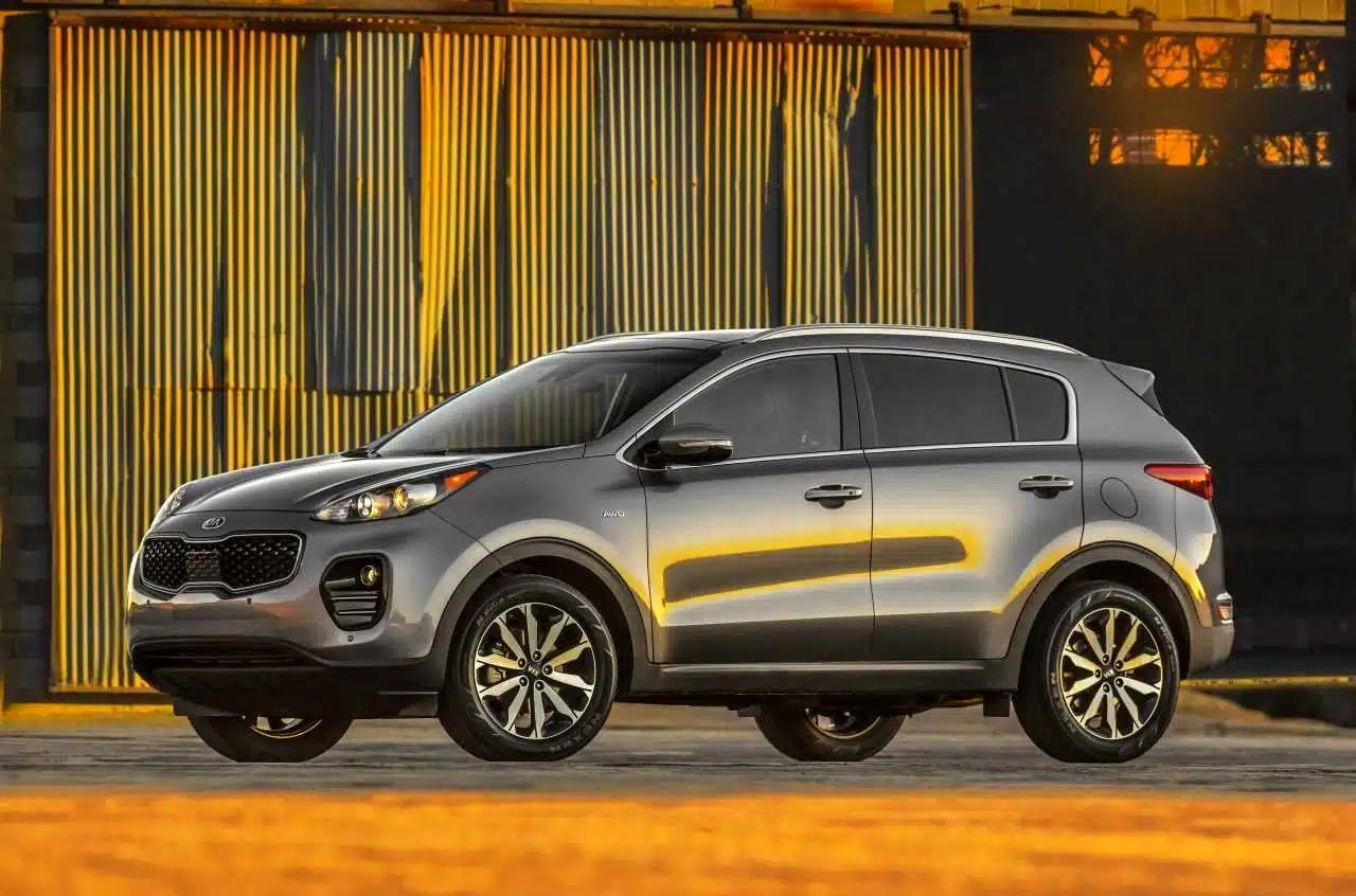 افزایش افسار گسیخته خودروهای وارداتی / کیا اسپورتیج بیش از یک میلیارد تومان گرانتر شد!