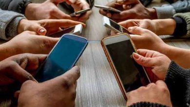 بازار تلفن همراه در چنبره رقابت نابرابر و واردات مسافری