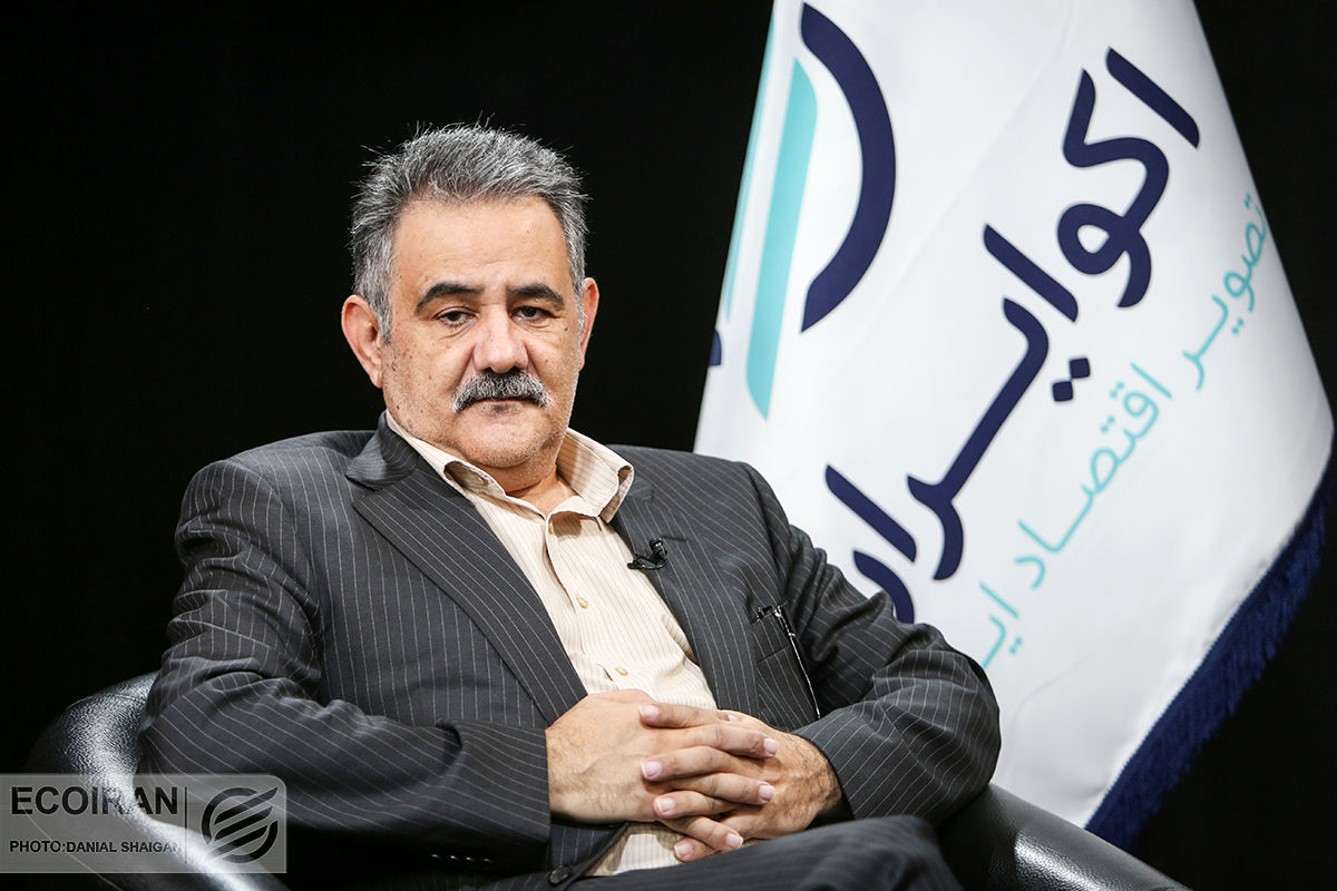 حذف چهار صفر اقدام اقتصادی نیست، اقدامی نمایشی است