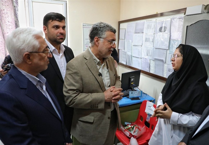 وزیر بهداشت: برخی همکارانم در جنگ 12 روزه ‌سه شبانه‌روز بی‌وقفه خدمت کردند‌