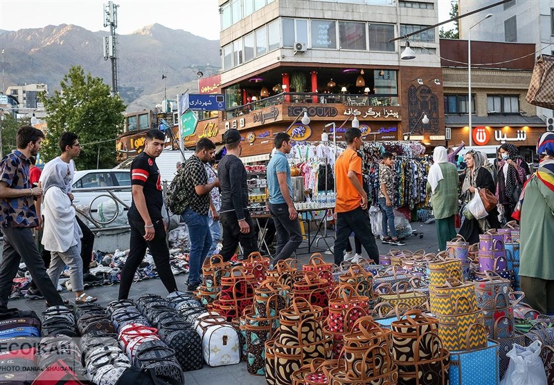 آغاز طرح ساماندهى دست‌فروشان خیابان ولیعصر(عج) از امروز