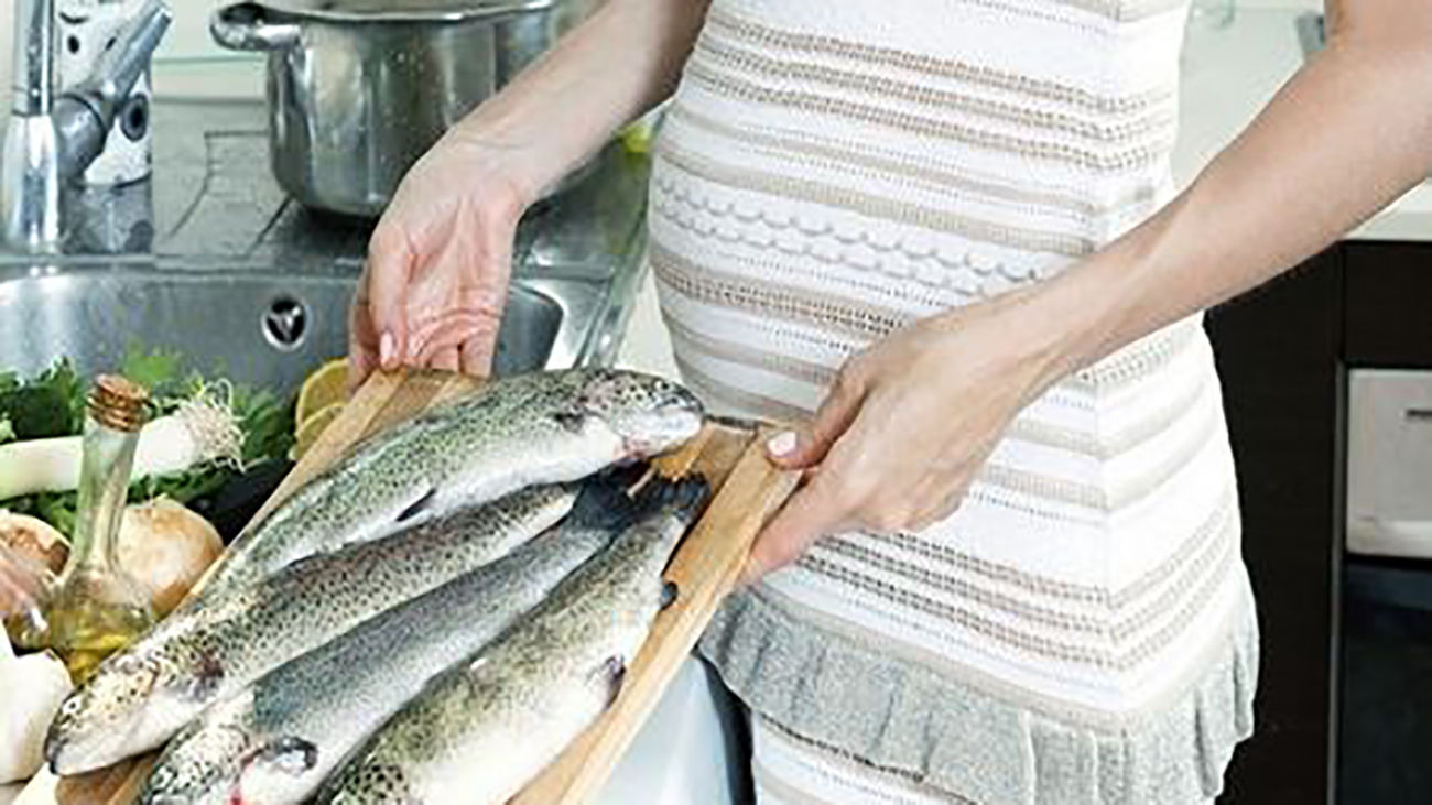 مصرف ماهی در بارداری مفید است یا مضر؟