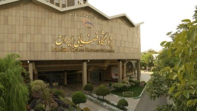 امضای توافق نامه طراحی آنتن سار راد 2 در پژوهشگاه فضایی ایران