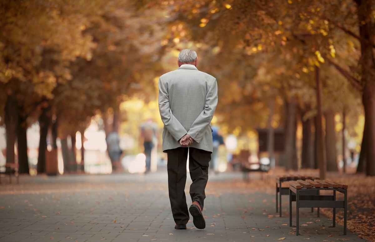 بیش از ۷۶۰ هزار شهروند بالای ۶۰ سال تحت پوشش خدمات سلامت