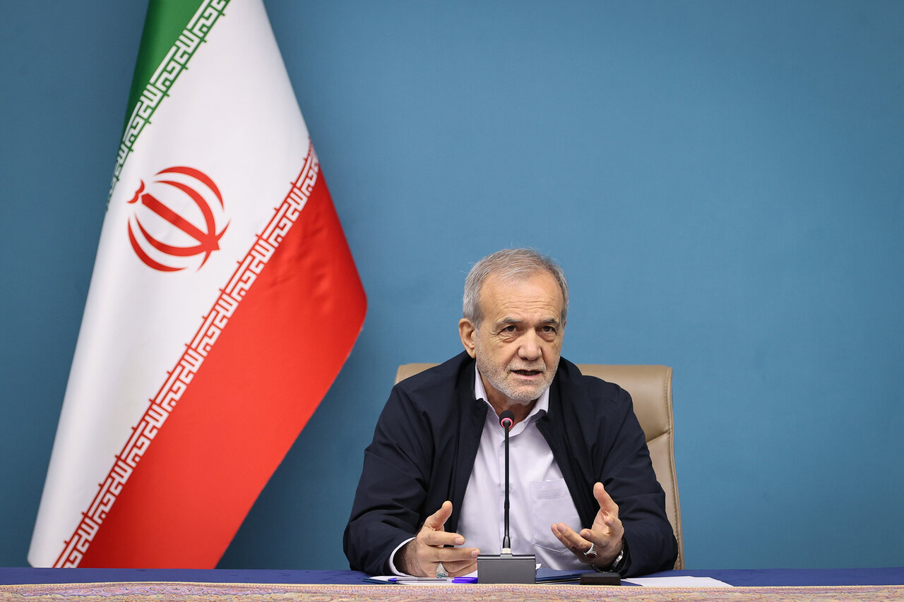 پزشکیان: ارتقای کیفیت آموزش ارتباطی با تحریم ندارد