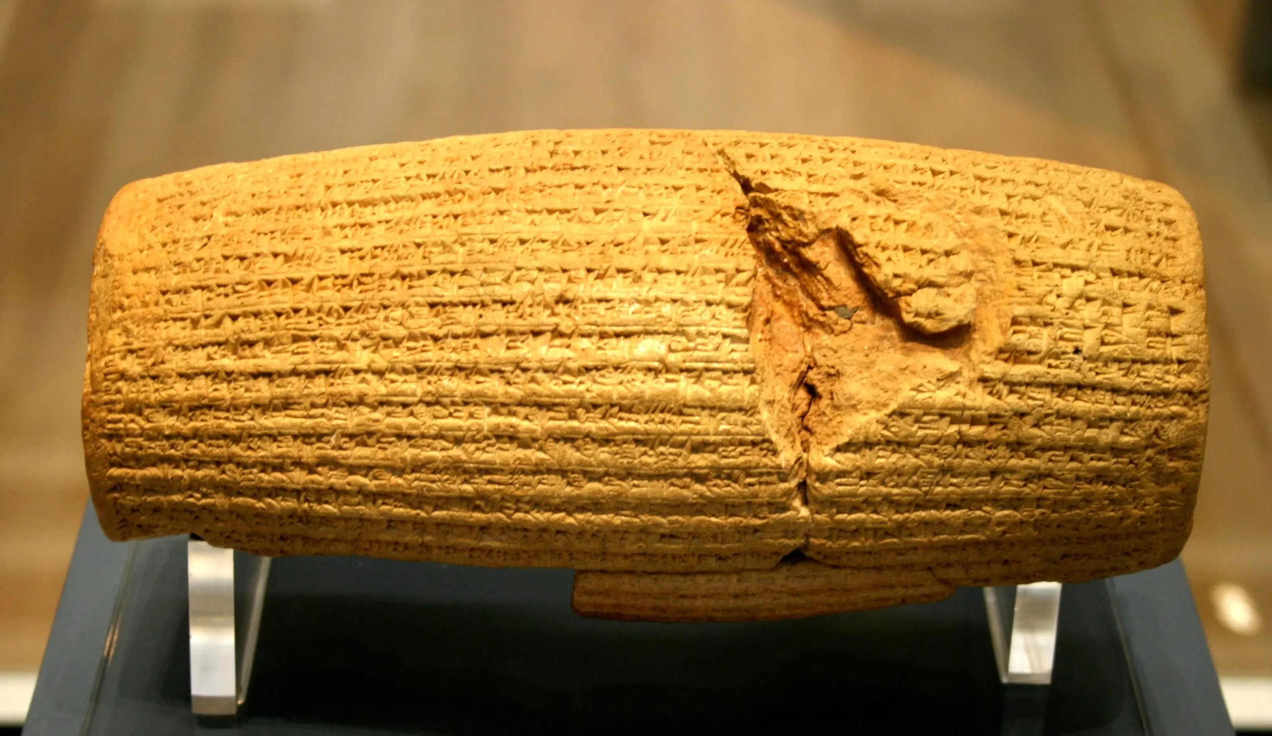 جزئیات تصویب «منشور حقوق بشر کوروش» در یونسکو/ ابتکار ایران با همکاری تاجیکستان و عراق جهانی شد