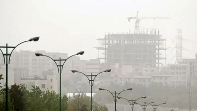 خوزستان هوا ندارد/ در محاصره آتش‌سوزی هورالعظیم، فلرهای نفتی و نیشکرهای سوزان که منبع ۷۰ درصد آلودگی استان‌اند / نرخ نگران کننده ابتلا به سرطان‌های خون و ریه در استان