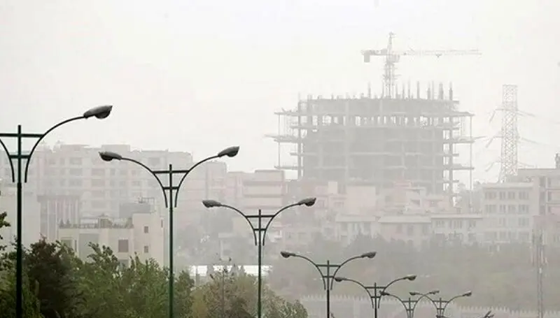 خوزستان هوا ندارد/ در محاصره آتش‌سوزی هورالعظیم، فلرهای نفتی و نیشکرهای سوزان که منبع ۷۰ درصد آلودگی استان‌اند / نرخ نگران کننده ابتلا به سرطان‌های خون و ریه در استان