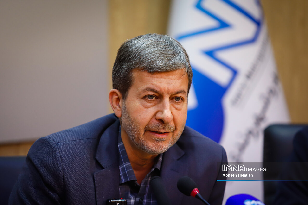 زنان محور تربیت نسل آینده و کانون تحکیم بنیان خانواده هستند