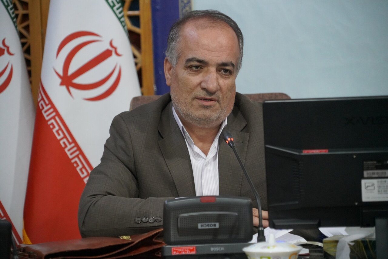 سیره شهدا باید الگوی نسل امروز دانشجومعلمان باشد / بر ماست که خدمتگزار خانواده‌ شهدا باشیم