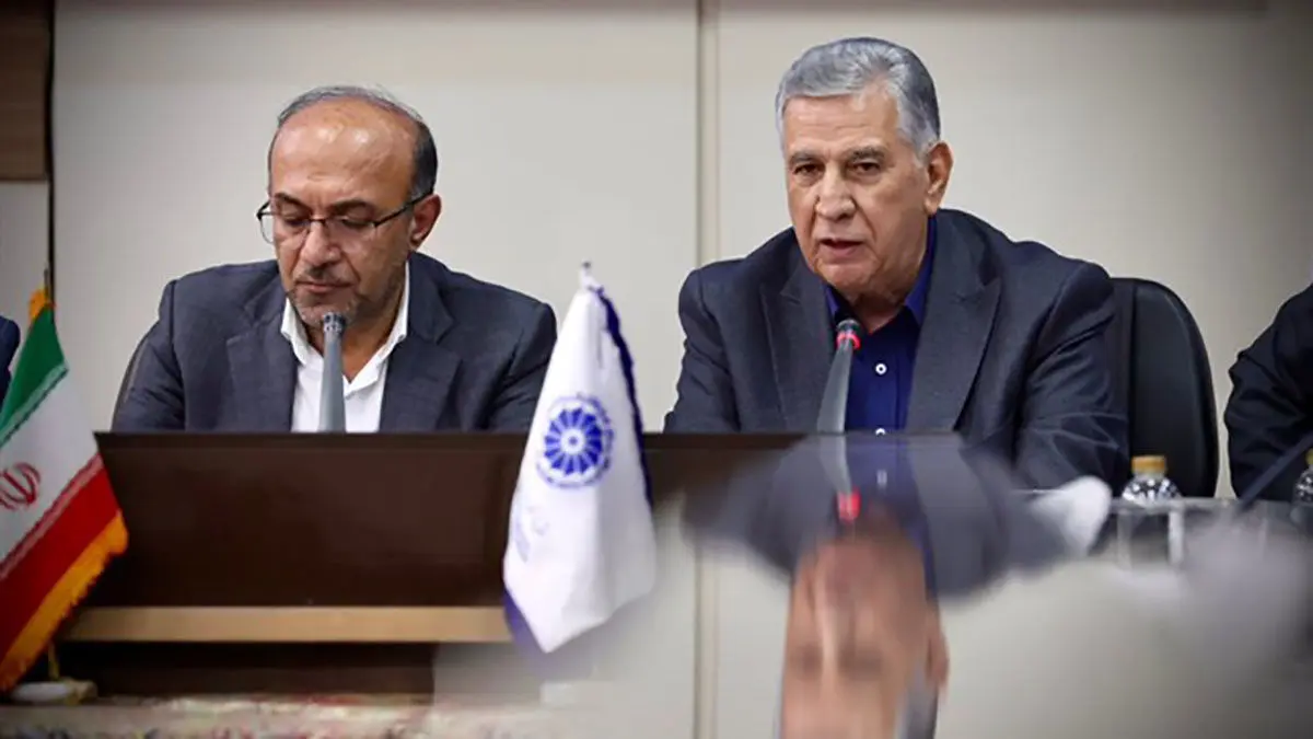 لزوم پرهیز از تدوین سیاست‌های ارزی و تجاری پشت درهای بسته