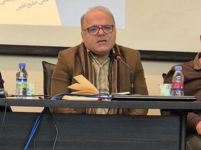 چرا در شهرهای ایران ردّی از «کوروش» و «مهرگان» نیست؟