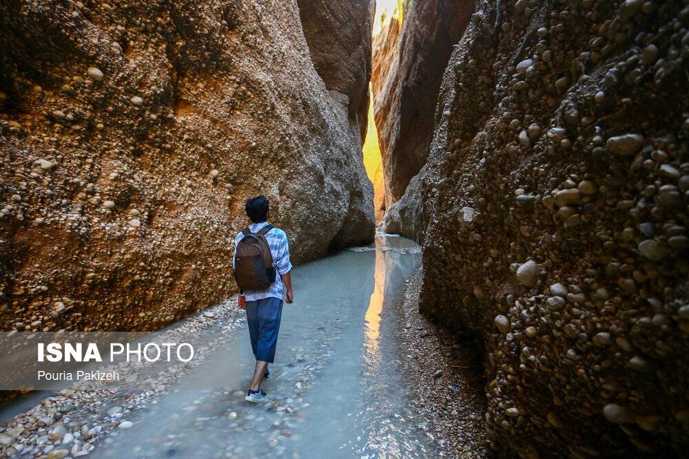 ابلاغ الزامات محیط زیستی به برگزارکنندگان تورهای طبیعت‌گردی در دزفول