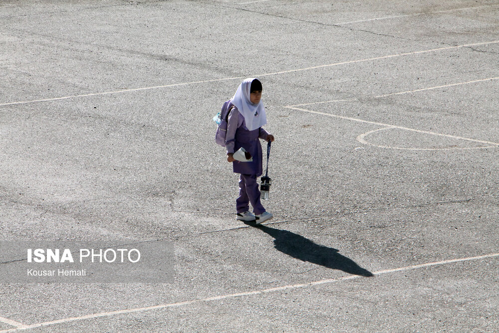 بسیاری از کودکان به دلیل تجربه احساس ناامنی و بی‌ارزشی از فرایند یادگیری فاصله می‌گیرند