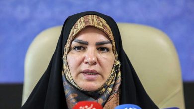 دختران با فشارهای خانوادگی، اجتماعی و تهدیدات فضای مجازی مواجه اند