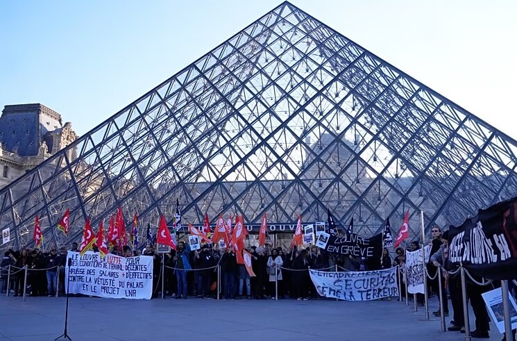 «لوور» تعطیل شد - ایسنا