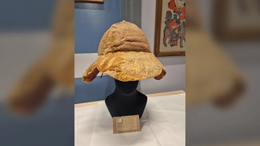 ماجرای کلاه ۱۶۰۰ساله - ایسنا