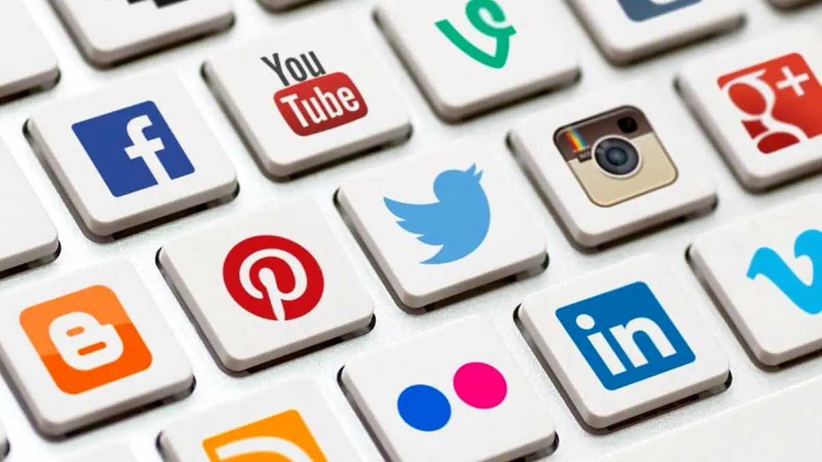 وضعیت مالیات بلاگرها و سهامداران بورس / اینفلوئنسرها و فروشگاه‌ های اینترنتی زیر ذره‌ بین + فیلم