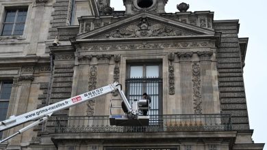 پنجره دردساز «لوور» پشت میله‌ها رفت