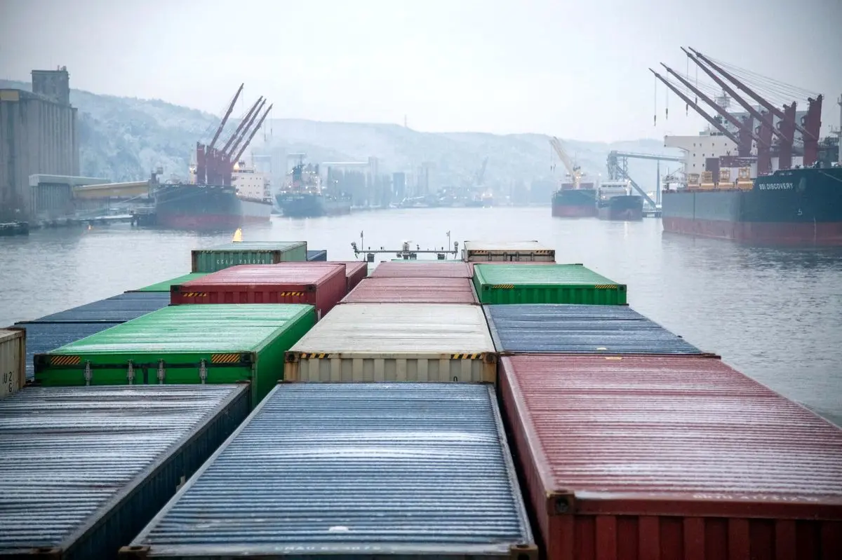 واردات بدون تخصیص ارز؛ اصلاح یک خطای سیاستی یا تعویق یک بحران تصمیمگیری؟