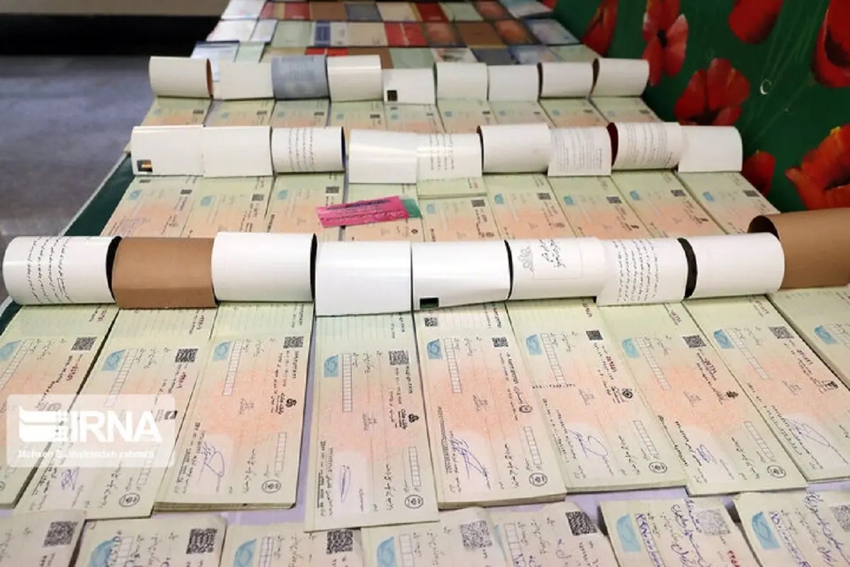 دارندگان چک بانکی بخوانند/ اعمال یک تغییر مهم درباره چک‌های بانکی