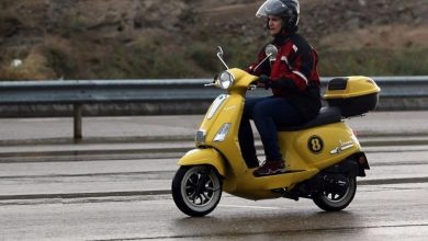 دولت برای صدور گواهینامه موتورسواری بانوان لایحه ارائه دهد