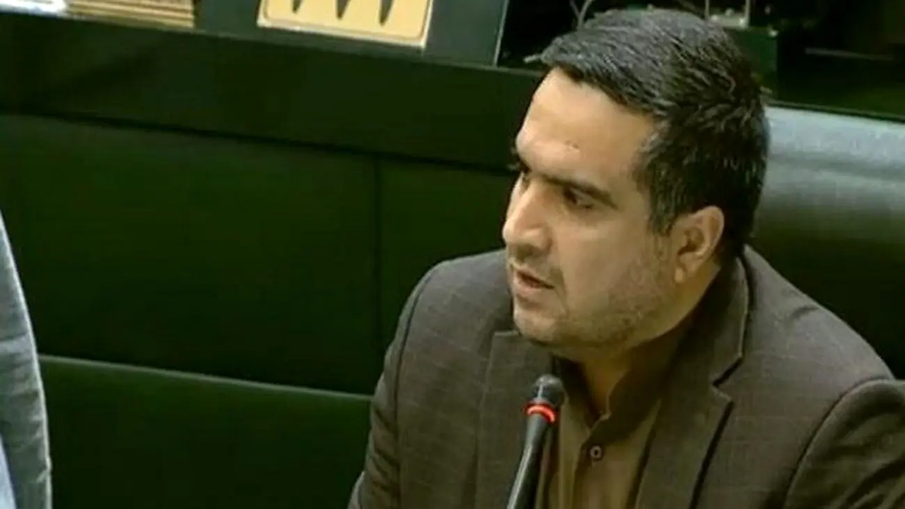 هیچ پزشک و متخصصی به خاطر درمان فردی در بیمارستان یا مطب خود بازداشت نشده است