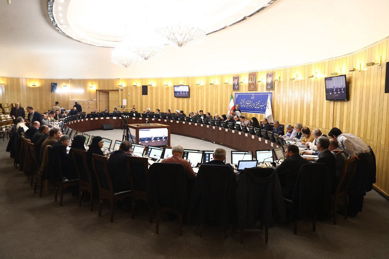 کمیسیون تلفیق مجلس برای افزایش منابع وام ازدواج و فرزندآوری چه اقداماتی انجام داد؟