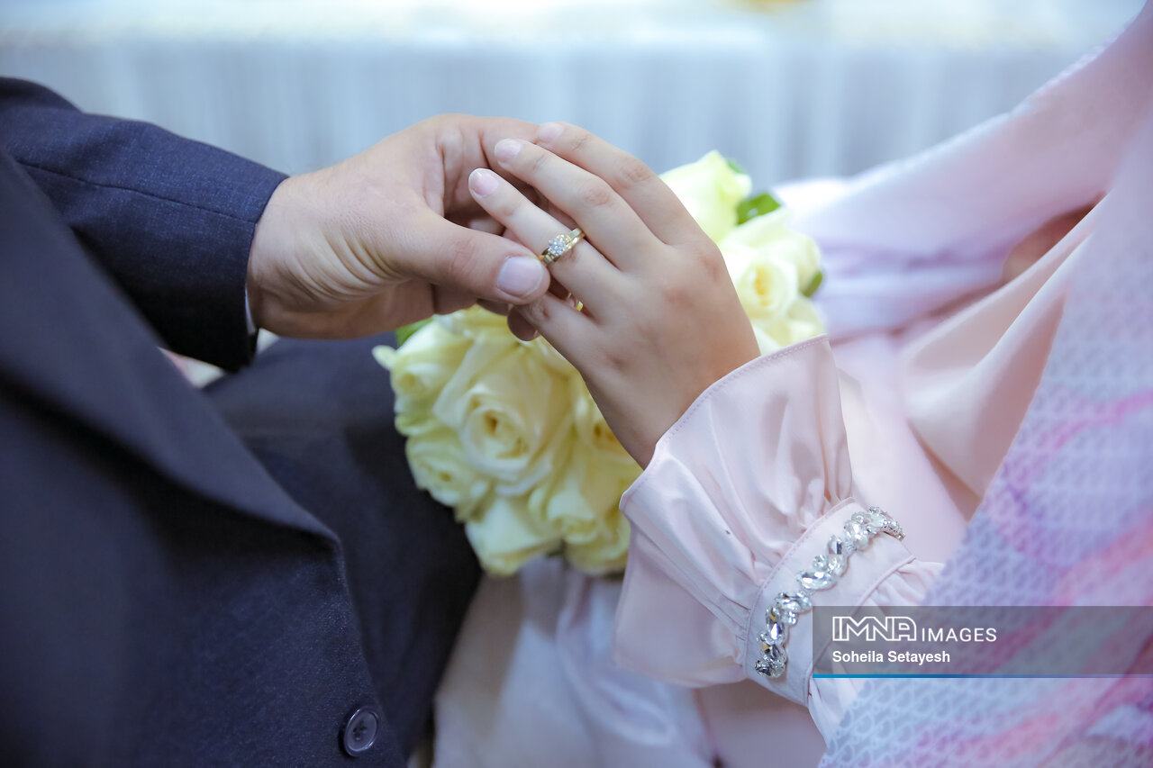 ازدواج در آستانه یک معادله جمعیتی