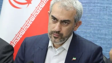 اولویت مناطق آزاد، جذب سرمایه‌گذاری داخلی و خارجی باشد