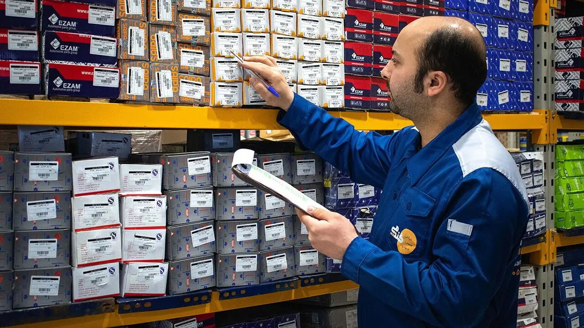 بازار لوازم یدکی در تله ارز و توزیع؛ چرا قطعه، لاستیک و روغن گرانتر میشوند؟