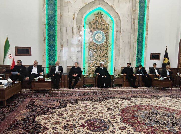 تصویب ۹ طرح تسهیل سفر زائران خارجی به مشهد در کارگروه امام رضا به ریاست عراقچی