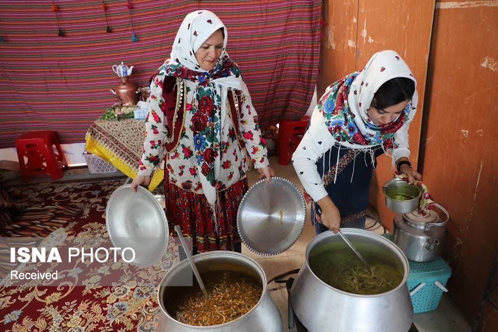 رقابت بیش از ۱۰۰ آشپز در پیش‌رویداد آیین ملی پخت آش ایرانی در زنجان