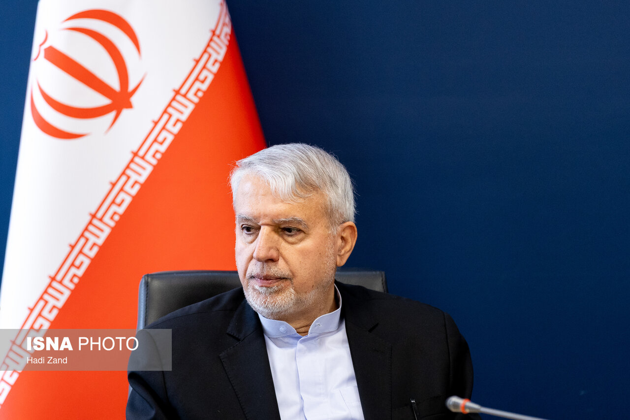 وزیر میراث فرهنگی وارد قزوین شد