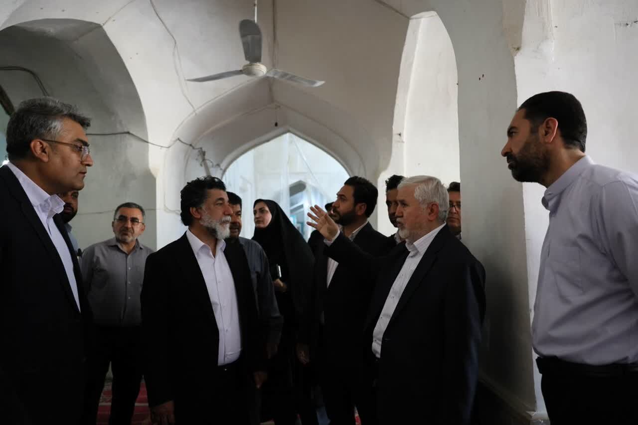 مرمت مسجد جامع و مسجد خان جهرم با حفظ اصالت تاریخی بناها انجام میشود