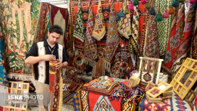 «نخستین نمایشگاه منطقه‌ای صنایع‌دستی و هنرهای سنتی» در قم آغاز به کار کرد