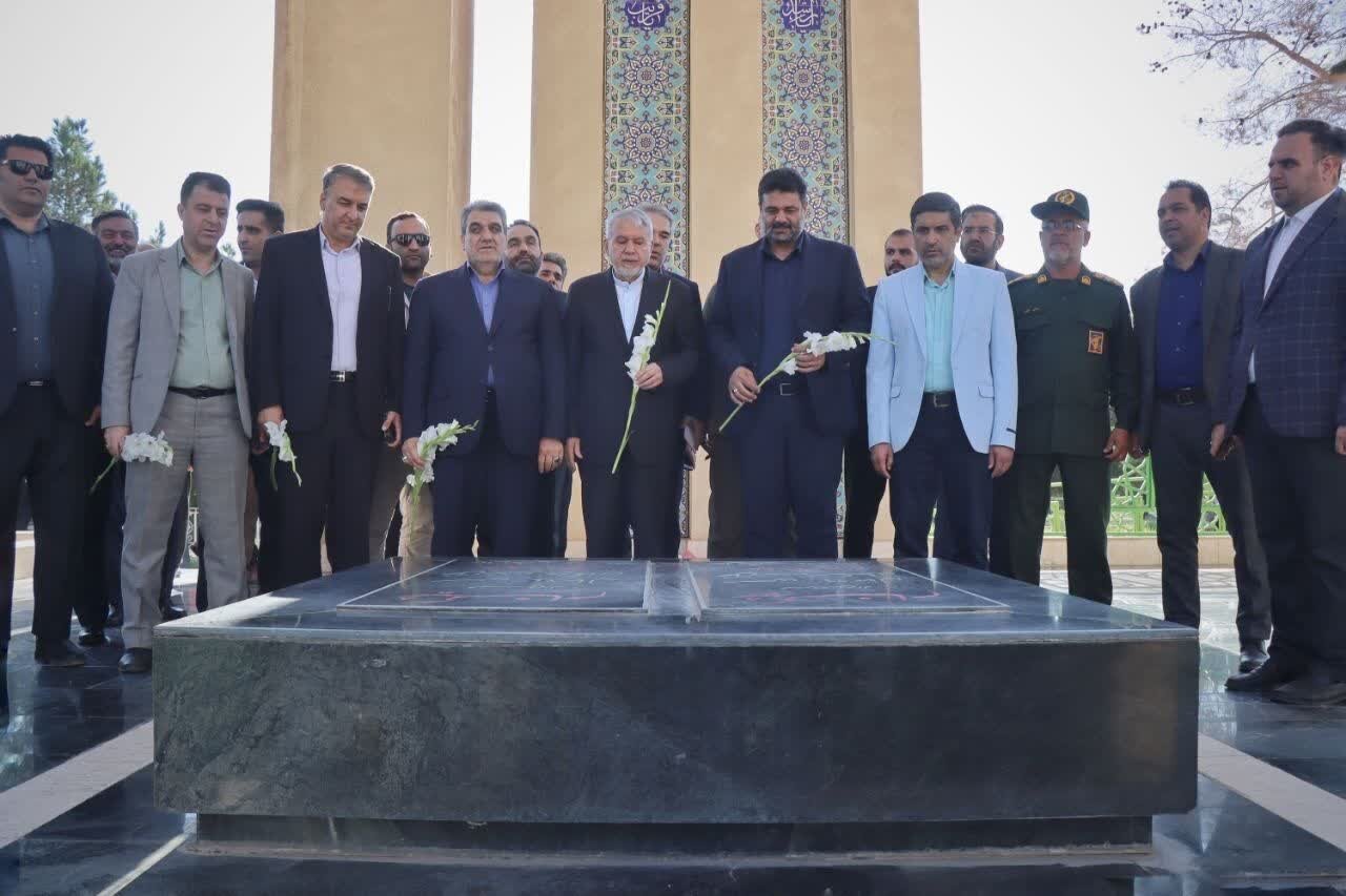وزیر میراث فرهنگی وارد استان سمنان شد