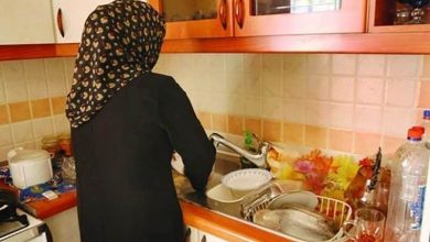 آغاز شیفت دوم کار در خانه و حس «گناه مادری» زنان شاغل